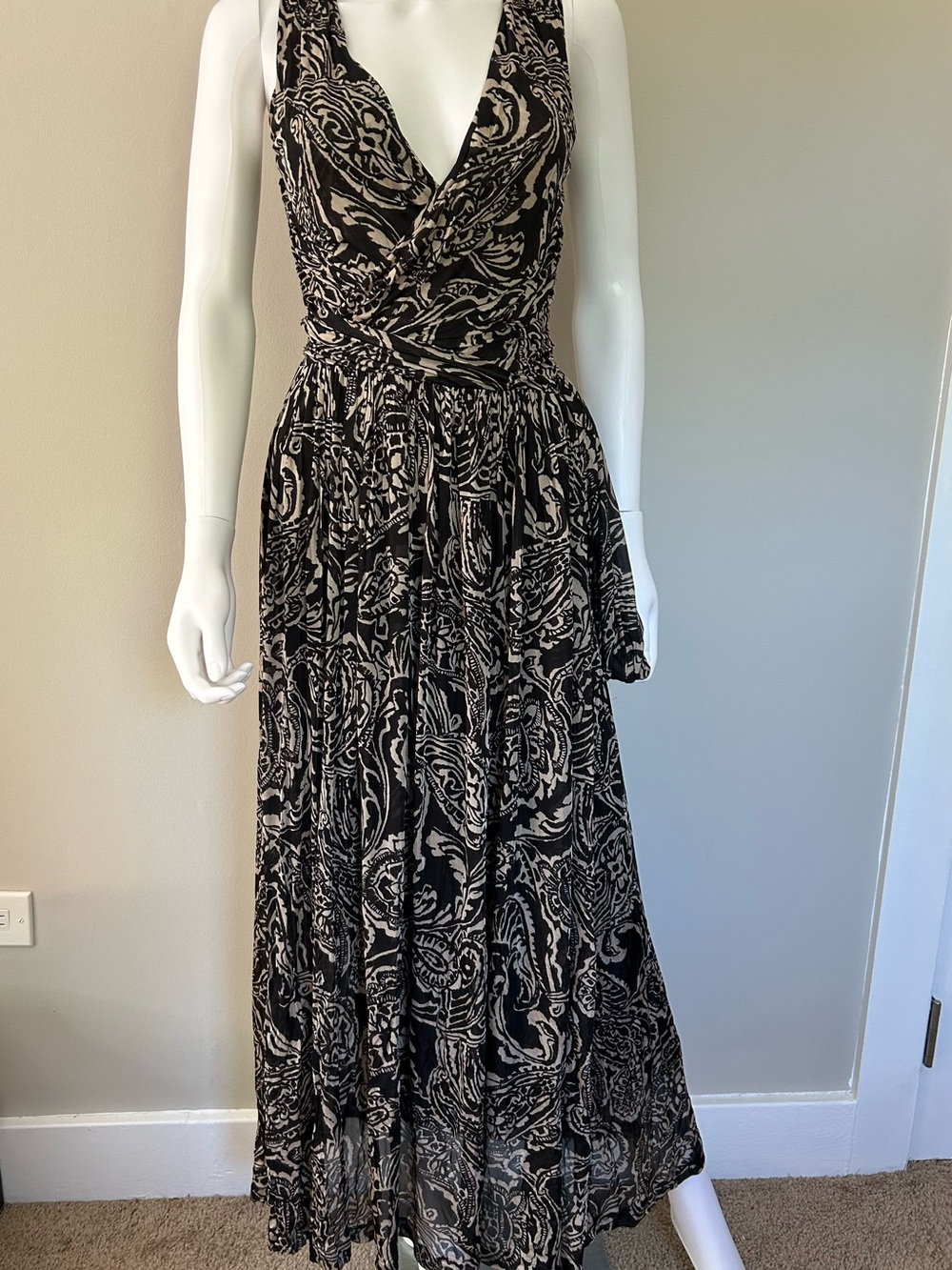 ETRO Milano NWT Silk Paisley Wrap Midi Dress IT 38 US 2 Black Beige Sleeveless